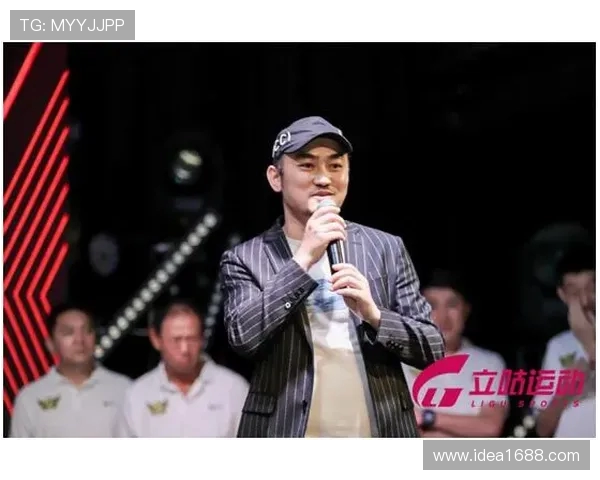 张伟独家揭秘足球技巧与战术心得分享助你提升球技与比赛表现